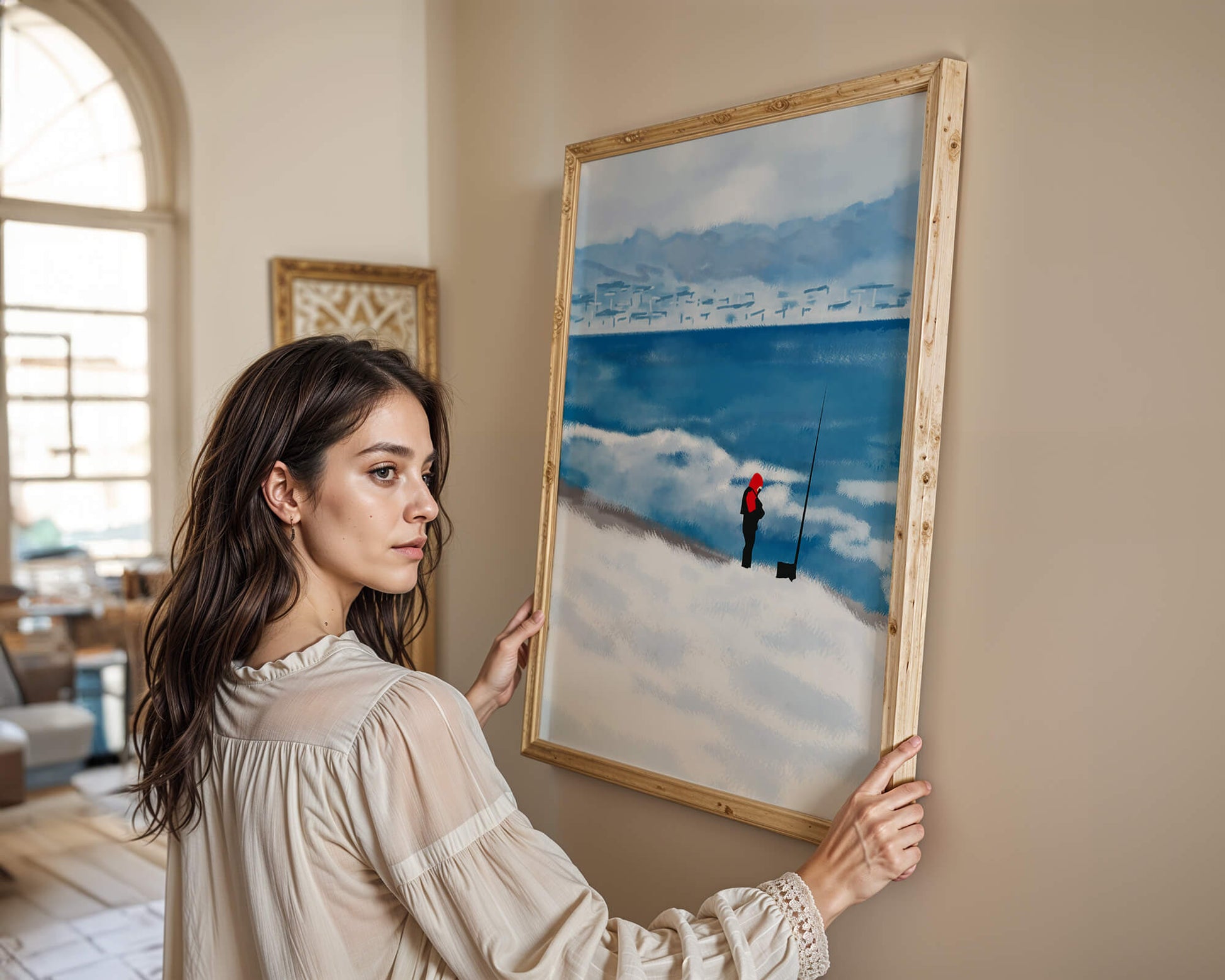 Winterlandschaft mit Person in roter Jacke am Meer