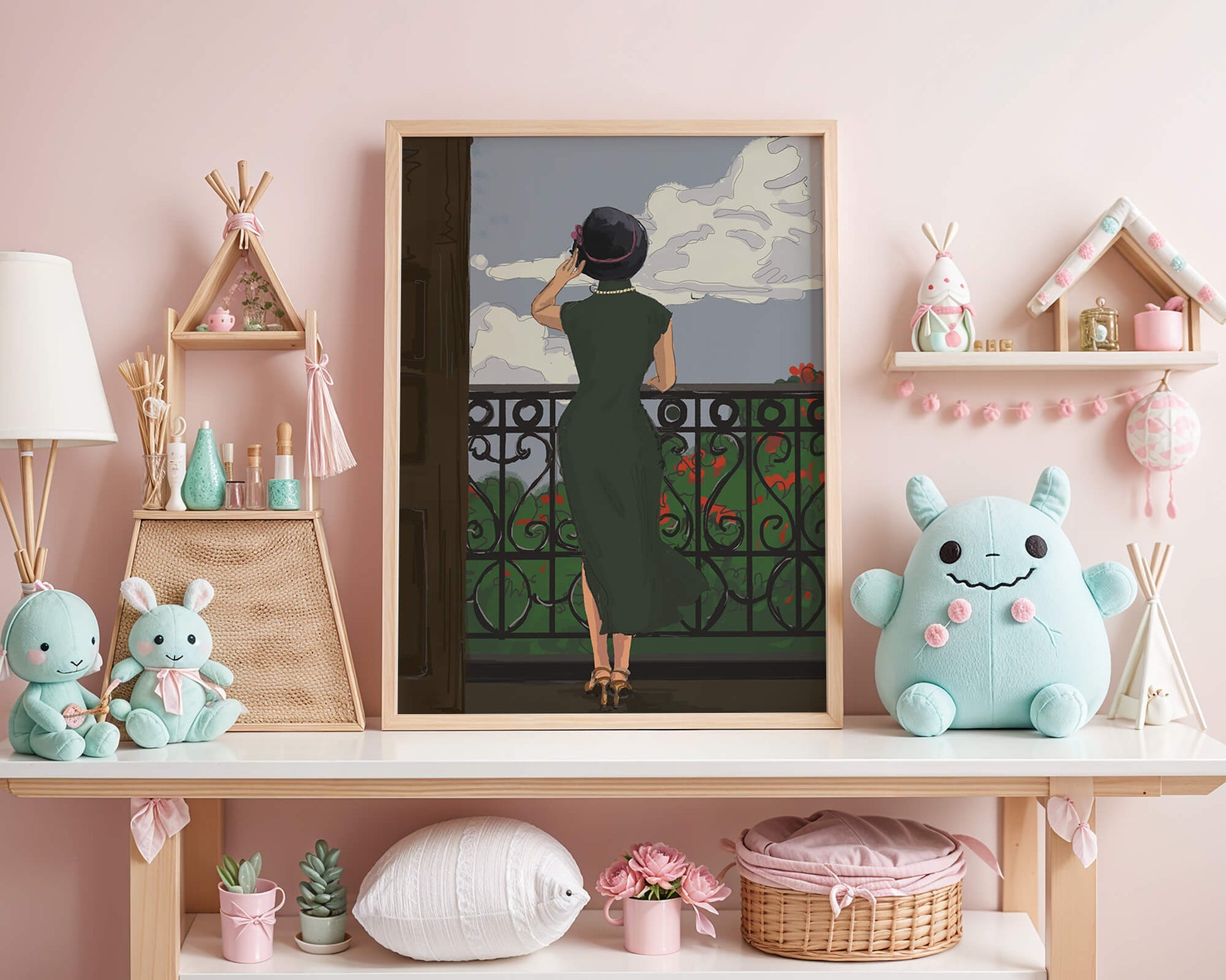 Mujer elegante en un balcón con vista pintoresca y flores rojas