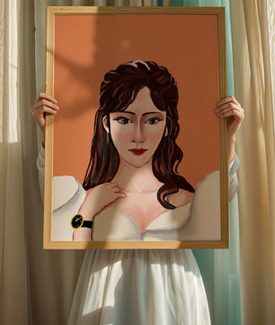Retrato de una mujer con peinado elegante y reloj dorado