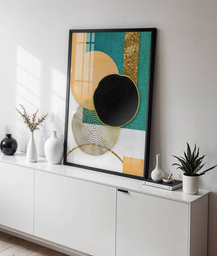Abstrakte geometrische Komposition mit Gold und strukturierten Elementen