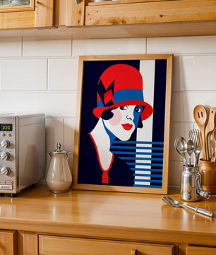 Femme élégante de style art déco avec chapeau cloche rouge et motifs géométriques