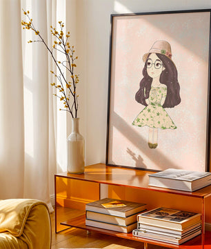 Ilustración encantadora de una niña con vestido y sombrero floral