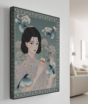 Mujer elegante en kimono floral rodeada de pájaros y flores de loto