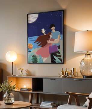 Pareja romántica abrazándose bajo una noche iluminada por la luna