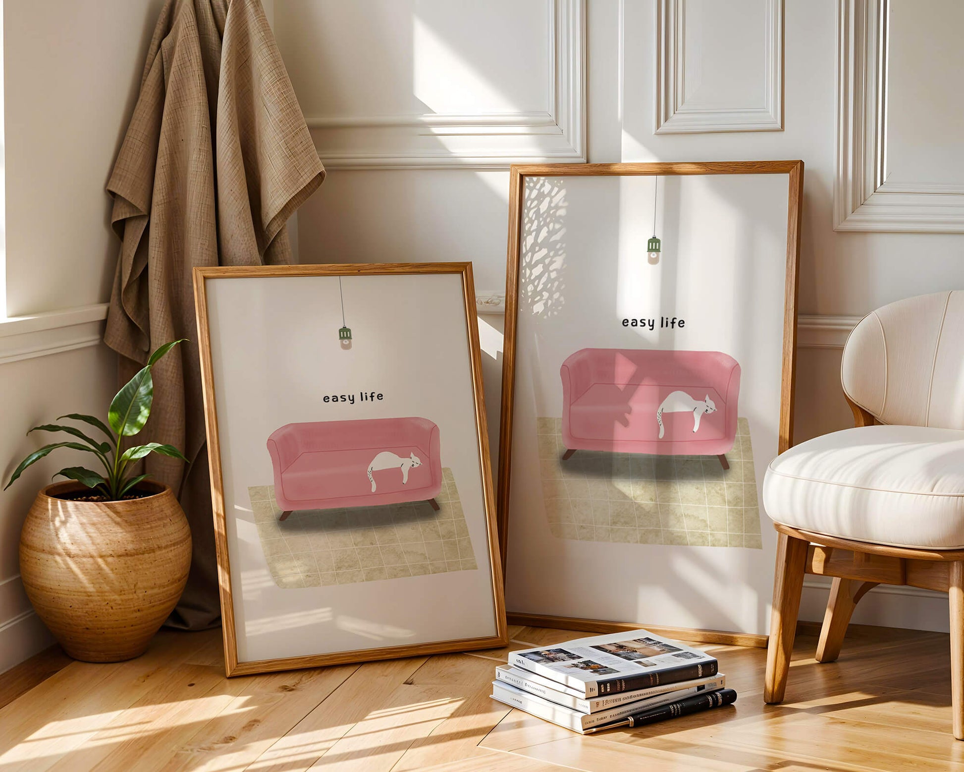Interior minimalista con sofá rosa y gato blanco relajado