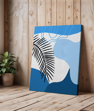 Hoja de palma abstracta sobre fondo azul con líneas fluidas