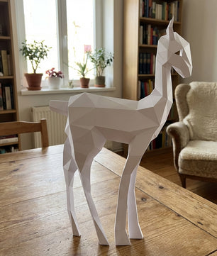 Kit DIY de papel poligonal papercraft 3D de cervatillo, 70x43x11 cm, 72 piezas – Ciervo de cartón geométrico, figura animal creativa para decoración de pared de habitación infantil