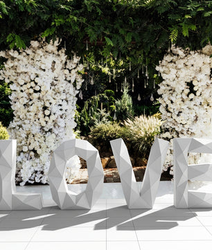 Giant LOVE 3D Papercraft Kit – 50cm Large BIG Geometric Sculpture for Home & Events (Uncut Paper in Tube) - Mi tienda