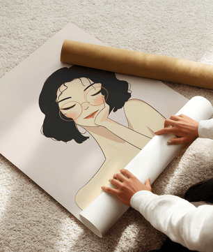 Minimalist modern wall art poster of a stylish woman in glasses | Elegant fashion illustration for home decor - Mi tienda
