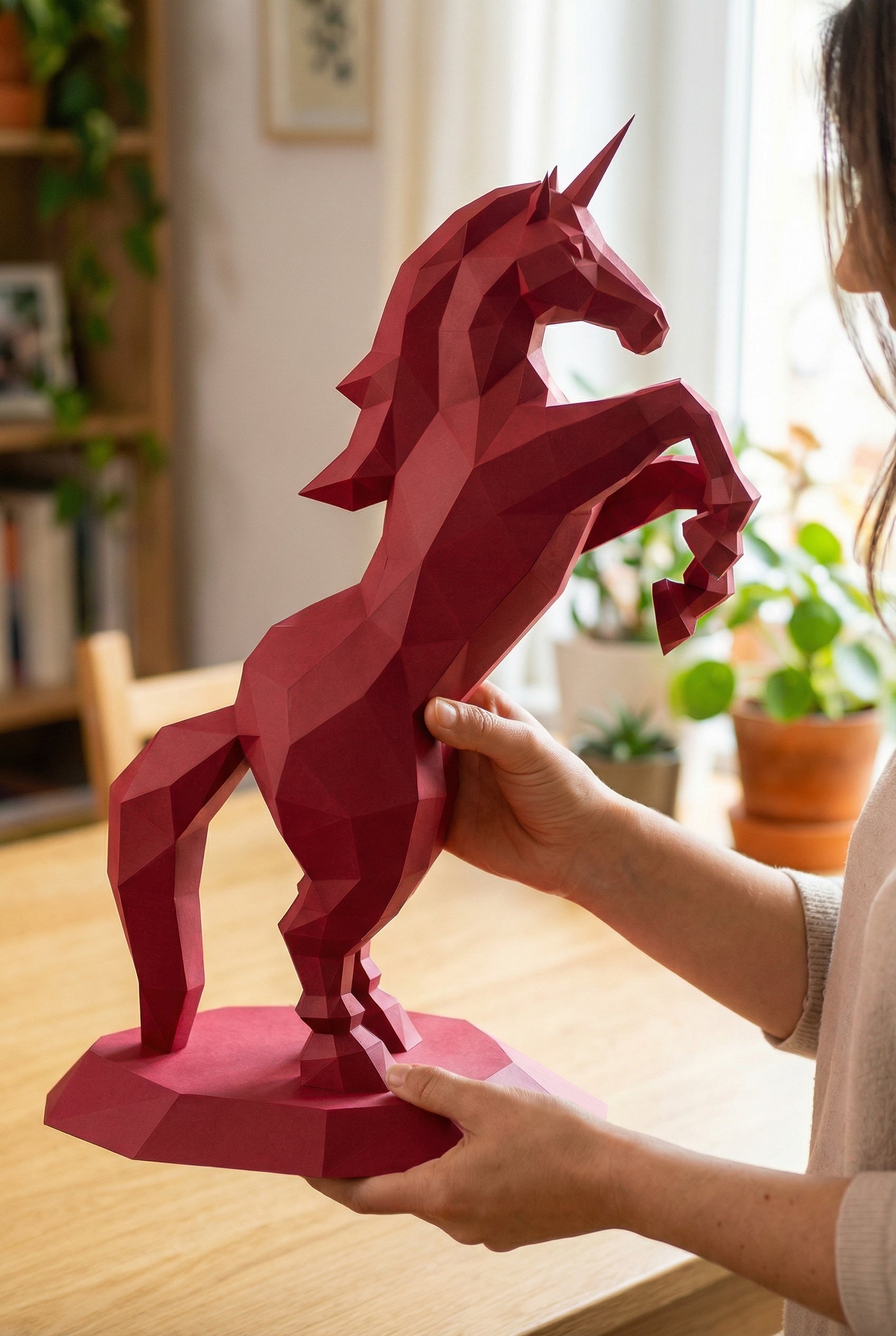 BIG Unicorn polygonal paper figure for assembly ONE meter – papercraft DIY craft, sculptural cardboard unicorn for modern home decoration - Mi tienda