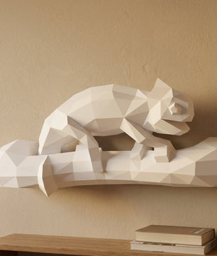Geometric chameleon papercraft wall sculpture on branch, 3d polygonal lizard, 41x12x19 cm, creative diy kit for unique modern home or office decor - Mi tienda