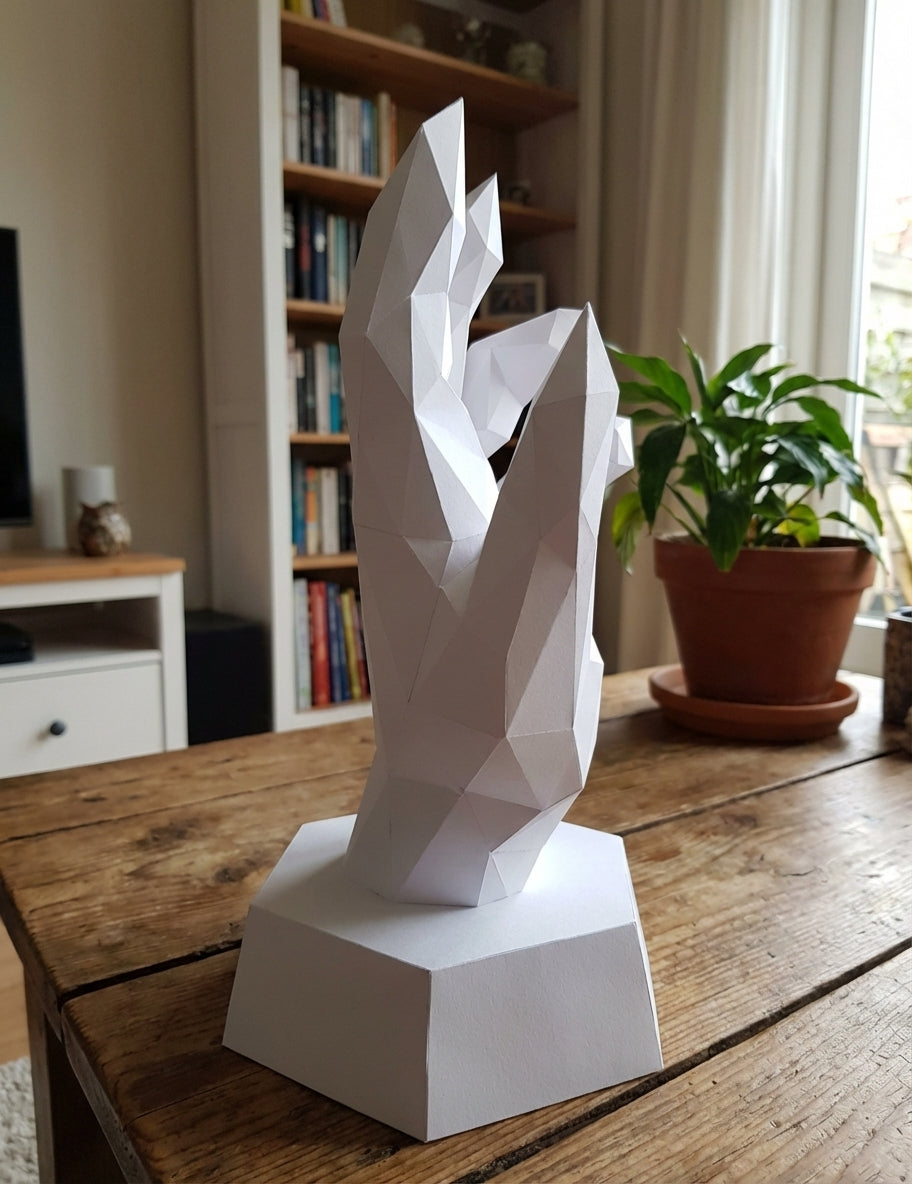 Papercraft hand on stand 3D polygonal paper figure for assembly 40x26x20, 59 parts – DIY craft jewelry holder, sculptural cardboard hand for modern decor - Mi tienda