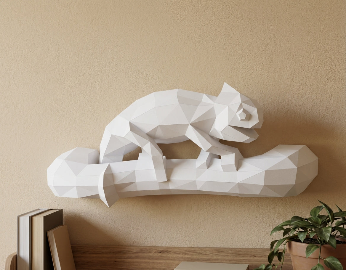 Geometric chameleon papercraft wall sculpture on branch, 3d polygonal lizard, 41x12x19 cm, creative diy kit for unique modern home or office decor - Mi tienda