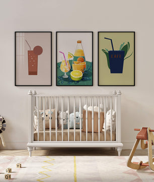 Imágenes Minimalistas de Bebidas Exhibidas en Interiores