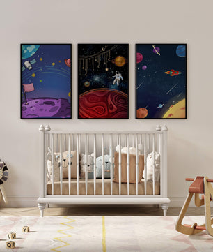 Ensemble d'Œuvres Modernes d'Espace avec Détails Dorés