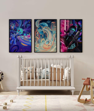 Set aus drei futuristischen Kunstdrucken in modernem Umfeld