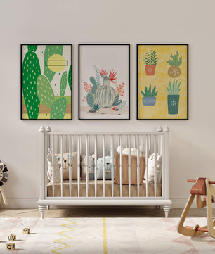 Conjunto de Ilustraciones de Cactus en Marcos de Madera en Pared Clara