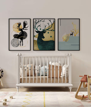 Ensemble de tableaux de cerfs avec des détails dorés