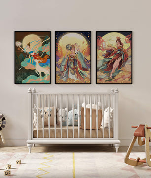 Ostasiatische Dekorative Kunst mit goldenen Elementen in einem Dreierset