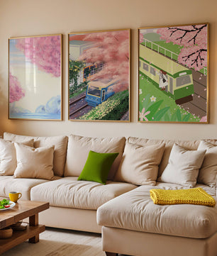 Ensemble de trois tableaux avec des paysages de cerisiers et des trains