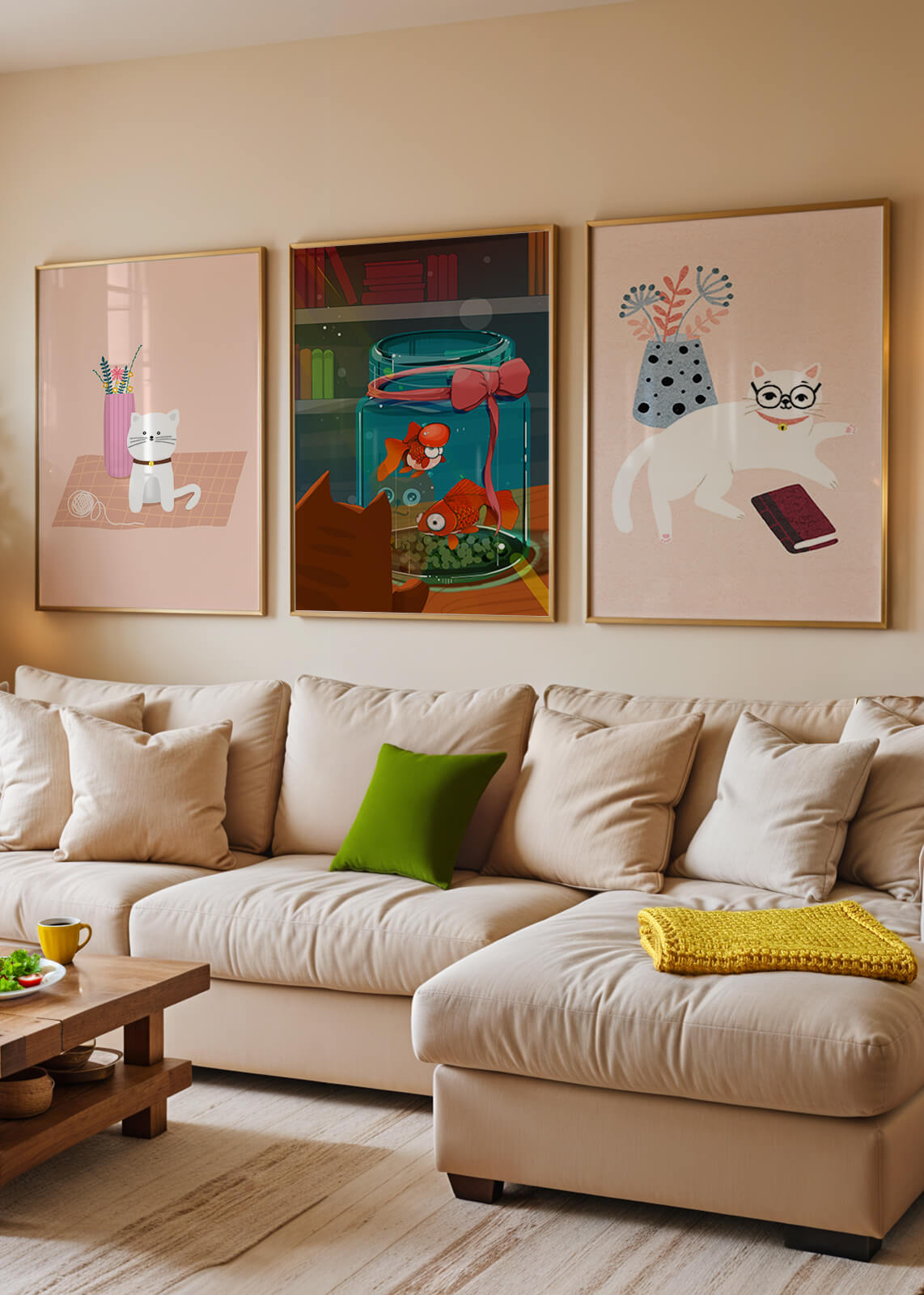 Ensemble de tableaux modernes avec des chats et un aquarium