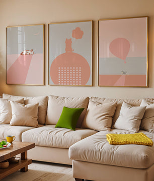 Triptyque minimaliste avec chats et ballon en ton rose