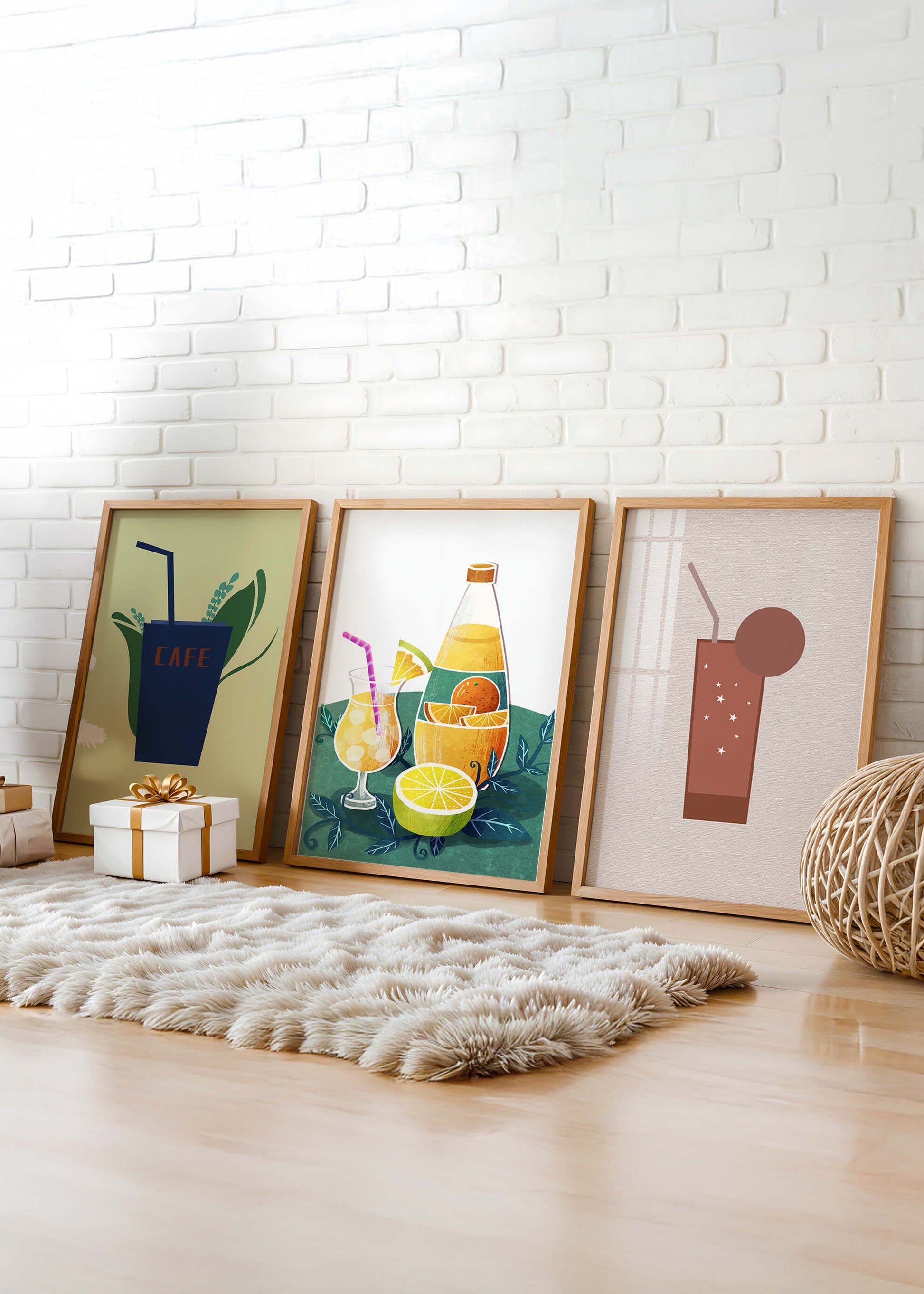 Imágenes Minimalistas de Bebidas Exhibidas en Interiores