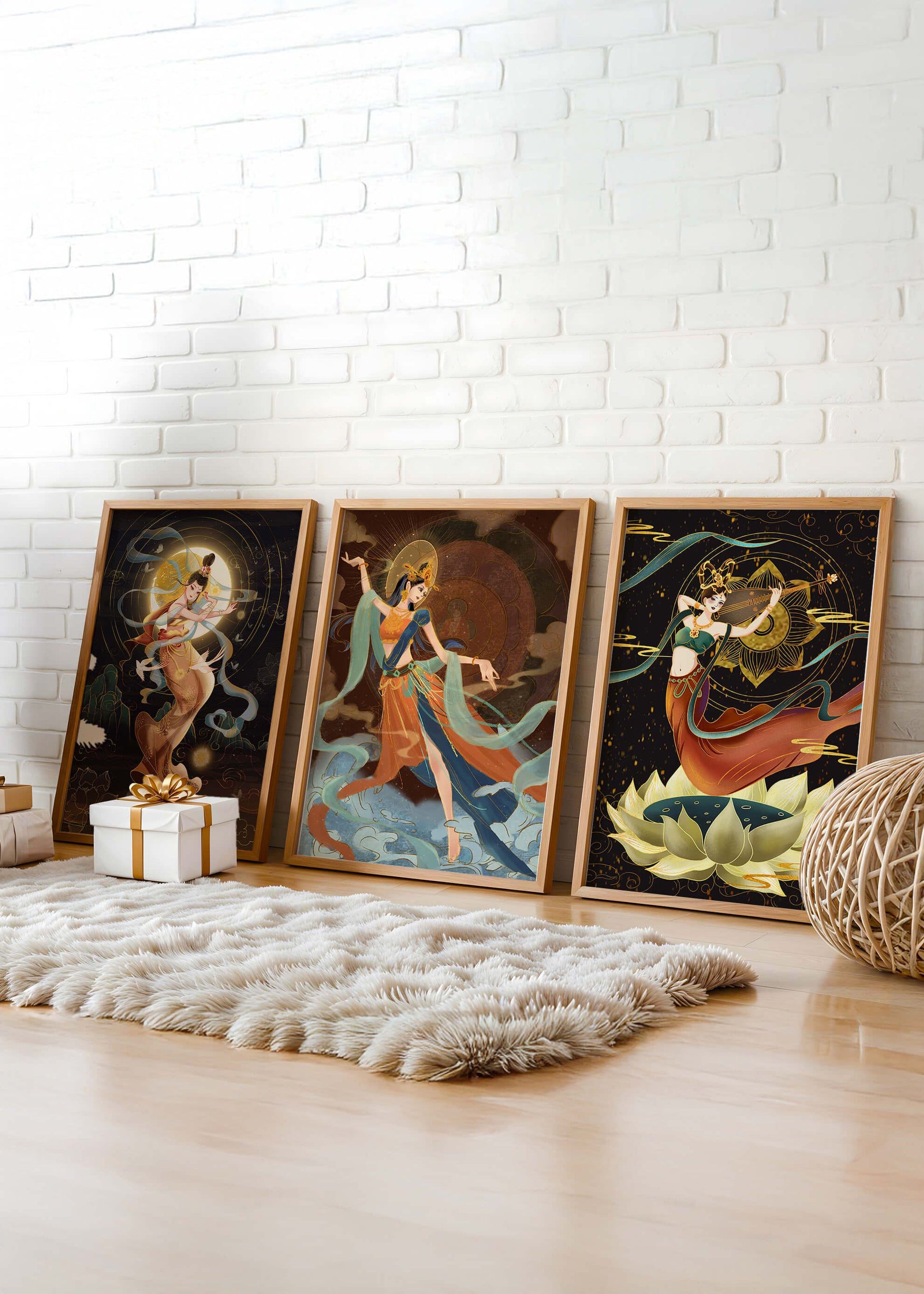 Arte De Deidades Mitológicas En Estilo Oriental Con Detalles Dorados