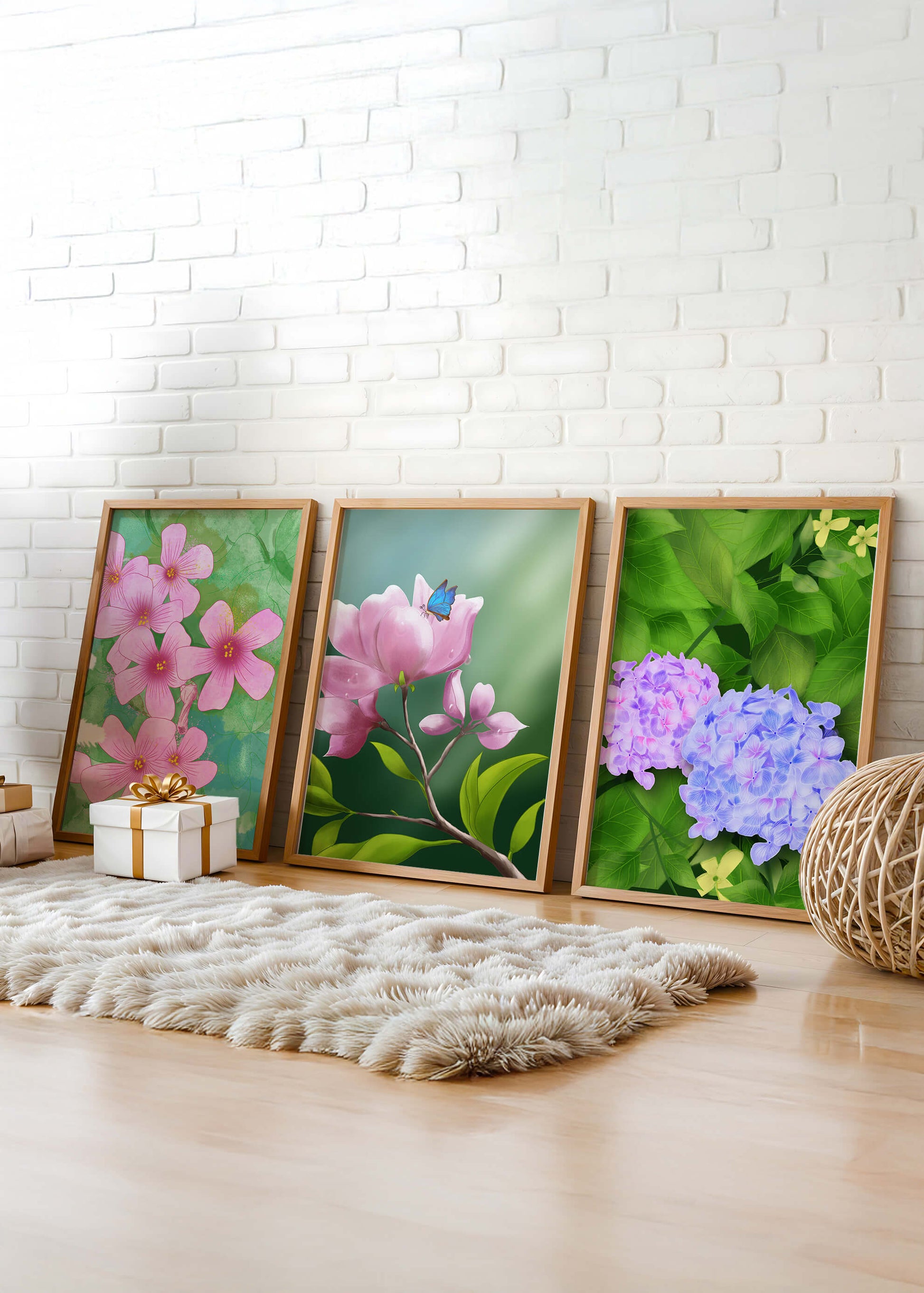 Ensemble de tableaux avec fleurs roses, papillon et hortensias