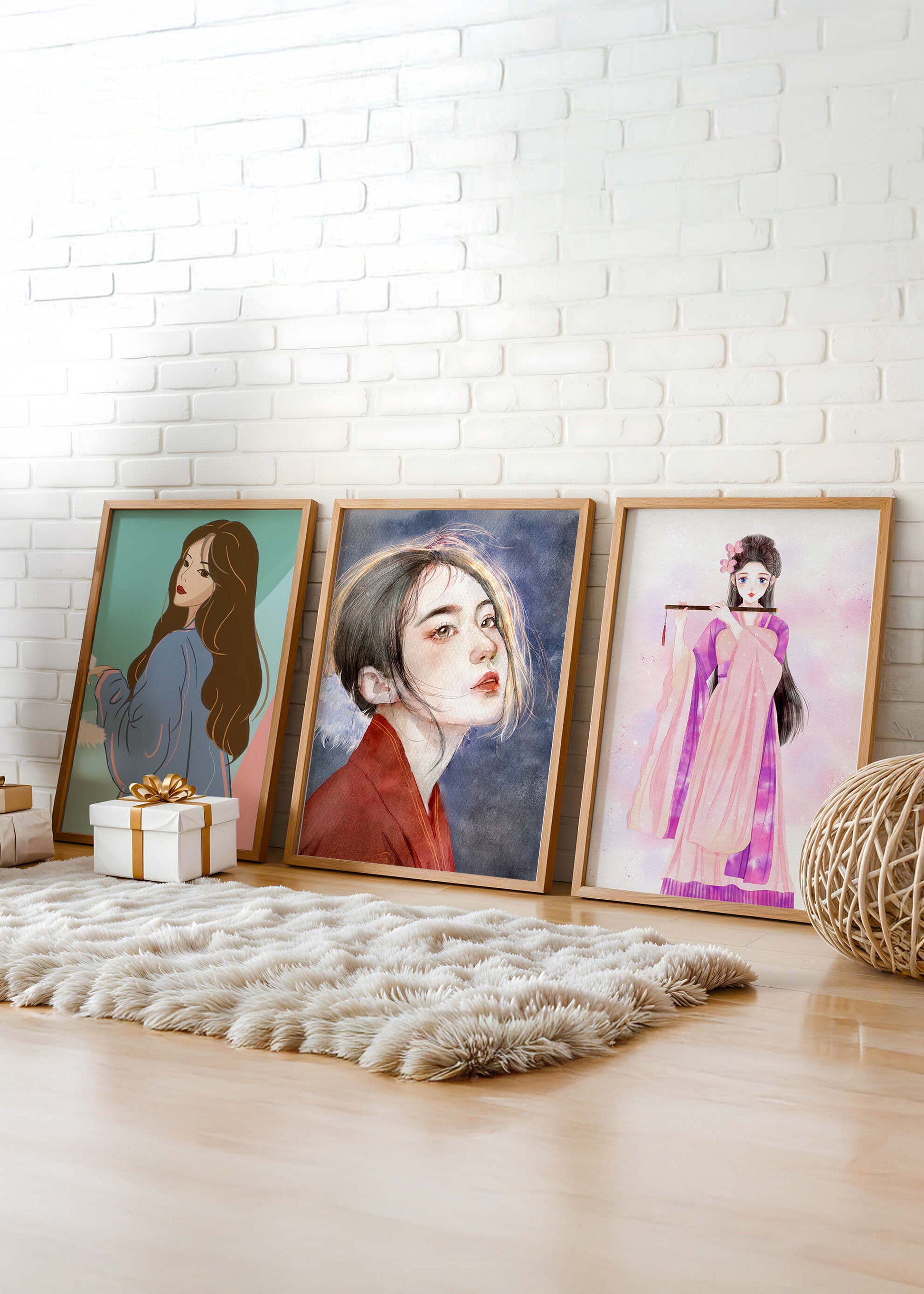 Tríptico de retratos femeninos en estilo moderno