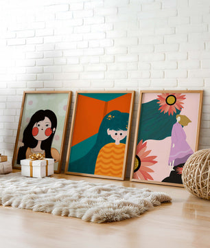 Drei moderne Illustrationen mit weiblichen Porträts und Blumenmotiven