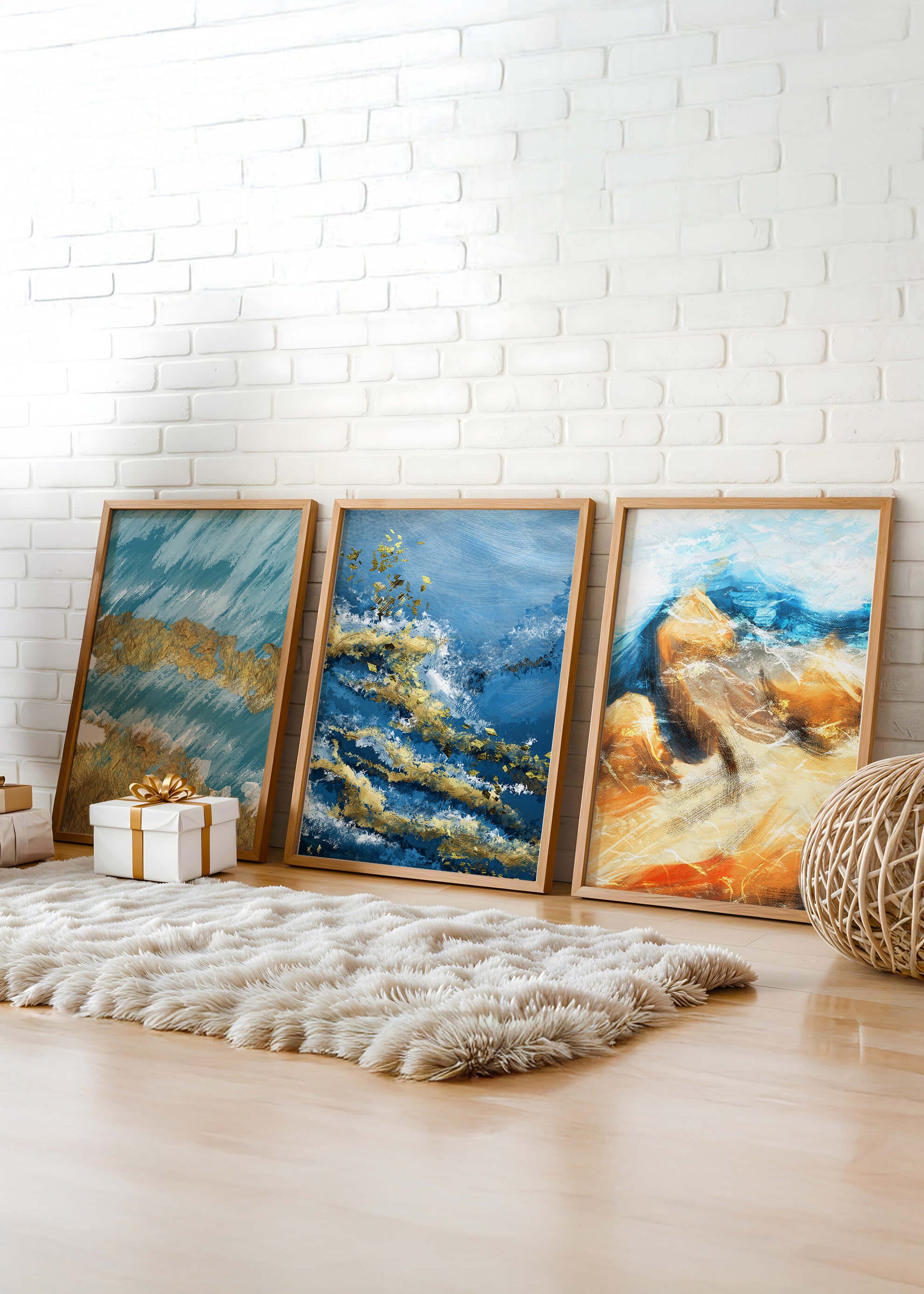 Ensemble de tableaux abstraits avec textures dorées au style moderne