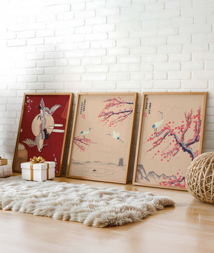 Ensemble de trois toiles avec grues et motifs naturels dans un style asiatique