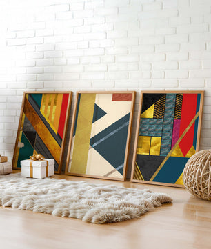 Conjunto de Tres Lienzos Abstractos Geométricos en Colores Vivos y Elementos Dorados