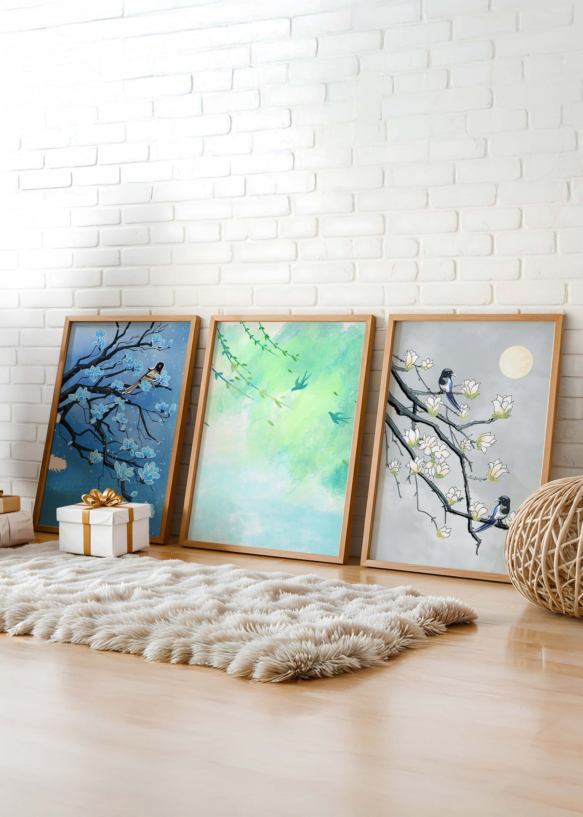 Tríptico Floral con Pájaros en Colores Suaves