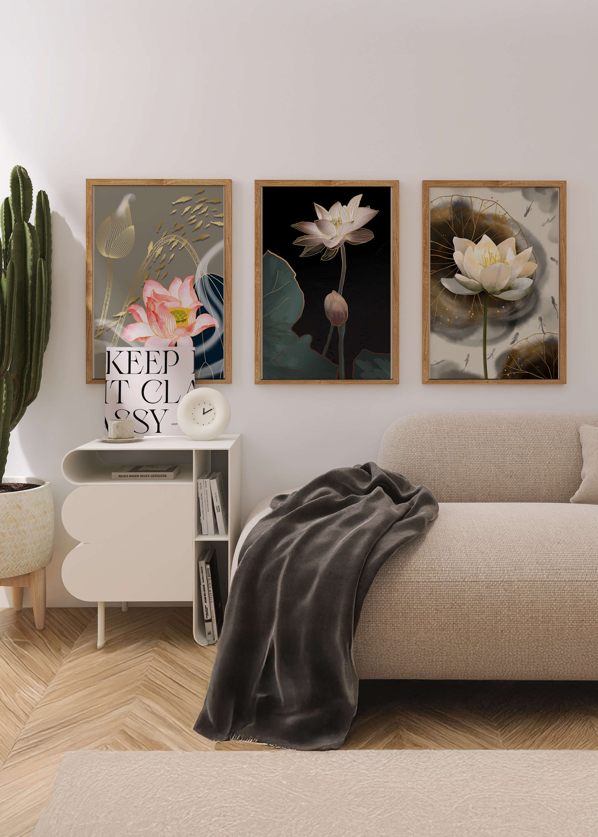 Impressions élégantes de fleurs de lotus avec finition dorée