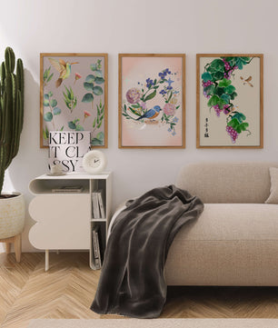 Ensemble de trois œuvres d'art avec des motifs naturels et des oiseaux