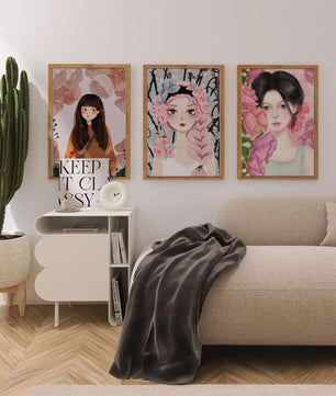 Illustrations artistiques de femmes avec des fleurs et inspiration botanique