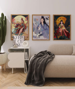 Triptyque d'art asiatique de style anime exposé sur un mur