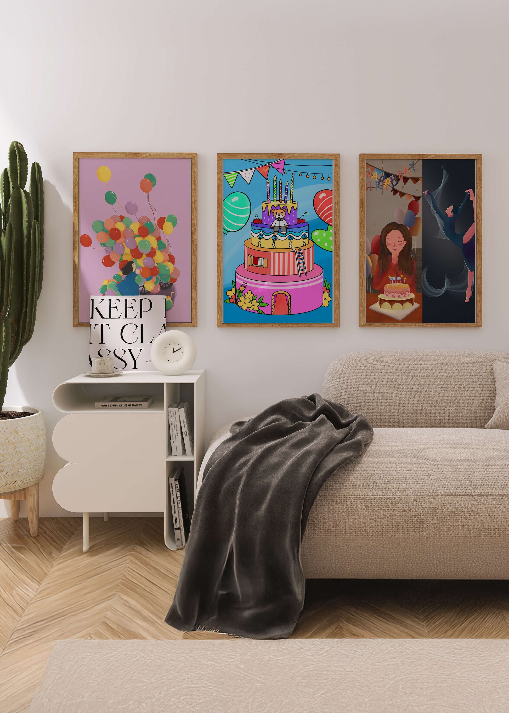 Images de célébration d'anniversaire avec gâteaux et ballons sans cadre