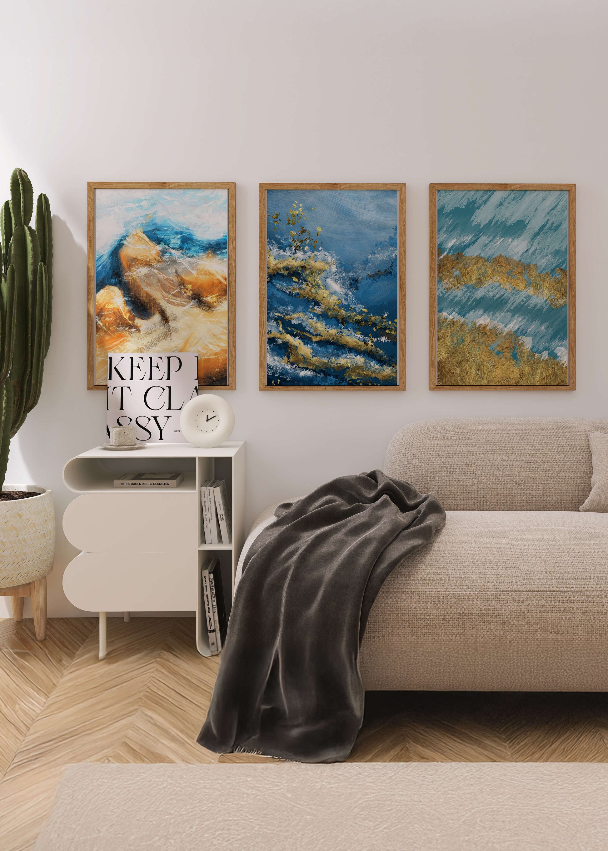 Ensemble de tableaux abstraits avec textures dorées au style moderne