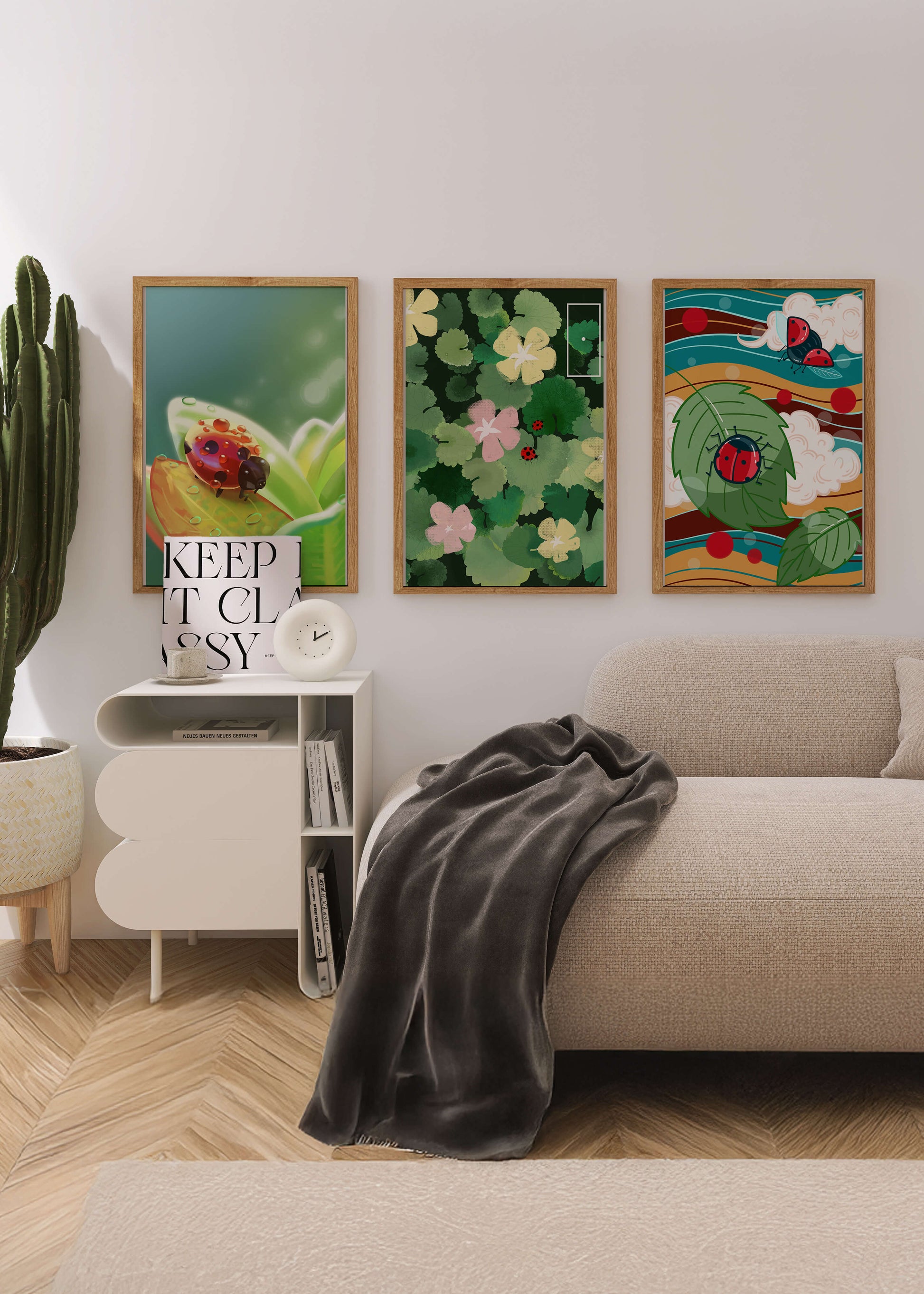 Tríptico De Mariquitas En Estilo Natural Moderno