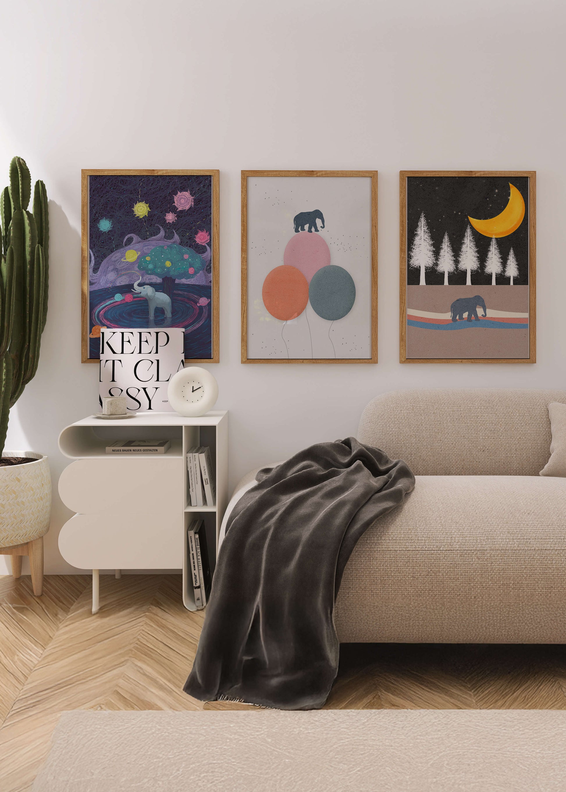 Tríptico de Ilustraciones con Motivos de Elefantes y Paisajes Fantásticos