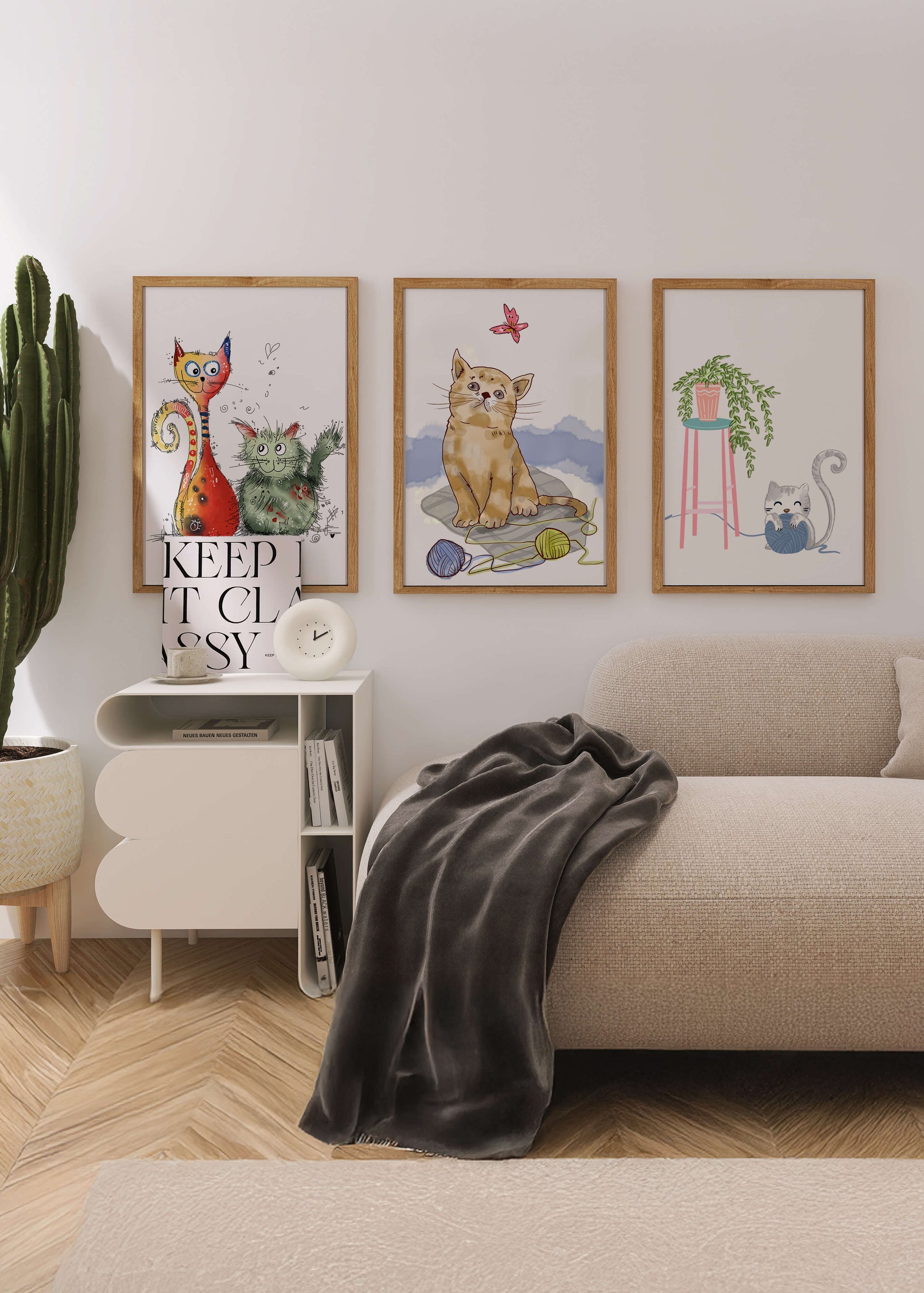 Art illustré de chats dans des cadres en bois