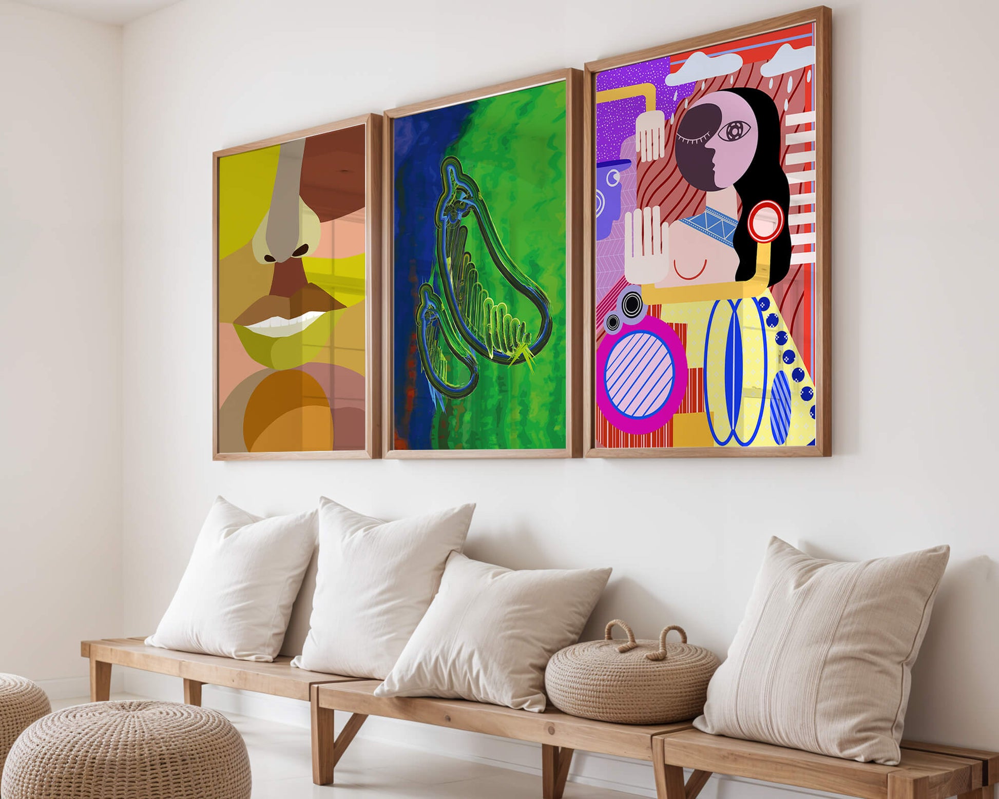 Ensemble d'affiches modernes sur le mur du salon