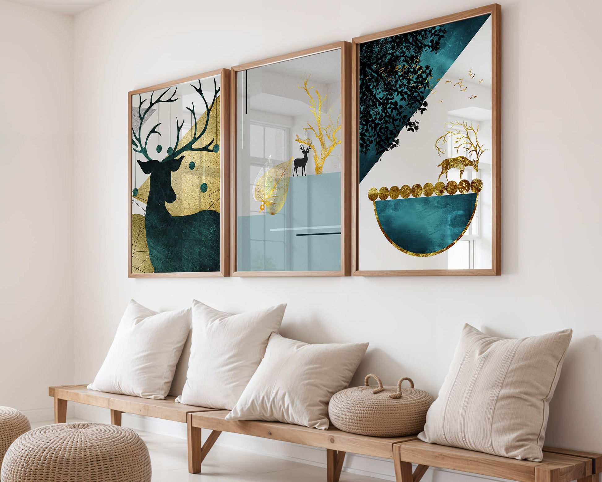 Conjunto De Tres Cuadros Modernos Con Motivo De Ciervos Y Acabado Dorado