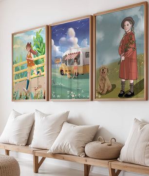 Conjunto de cuadros ilustrativos sin marco en ambiente moderno