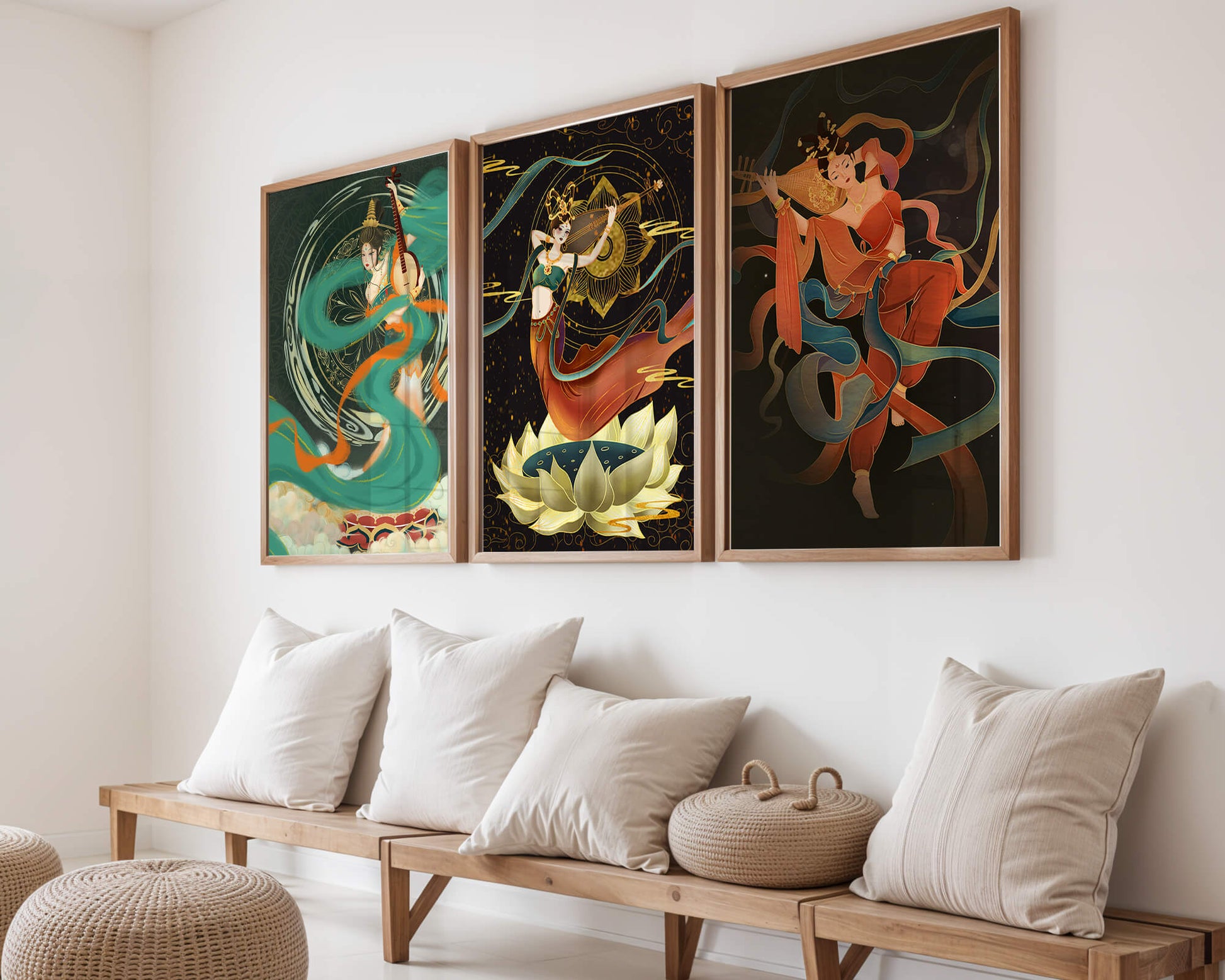 Ensemble d’affiches de style asiatique avec motifs floraux et dorés