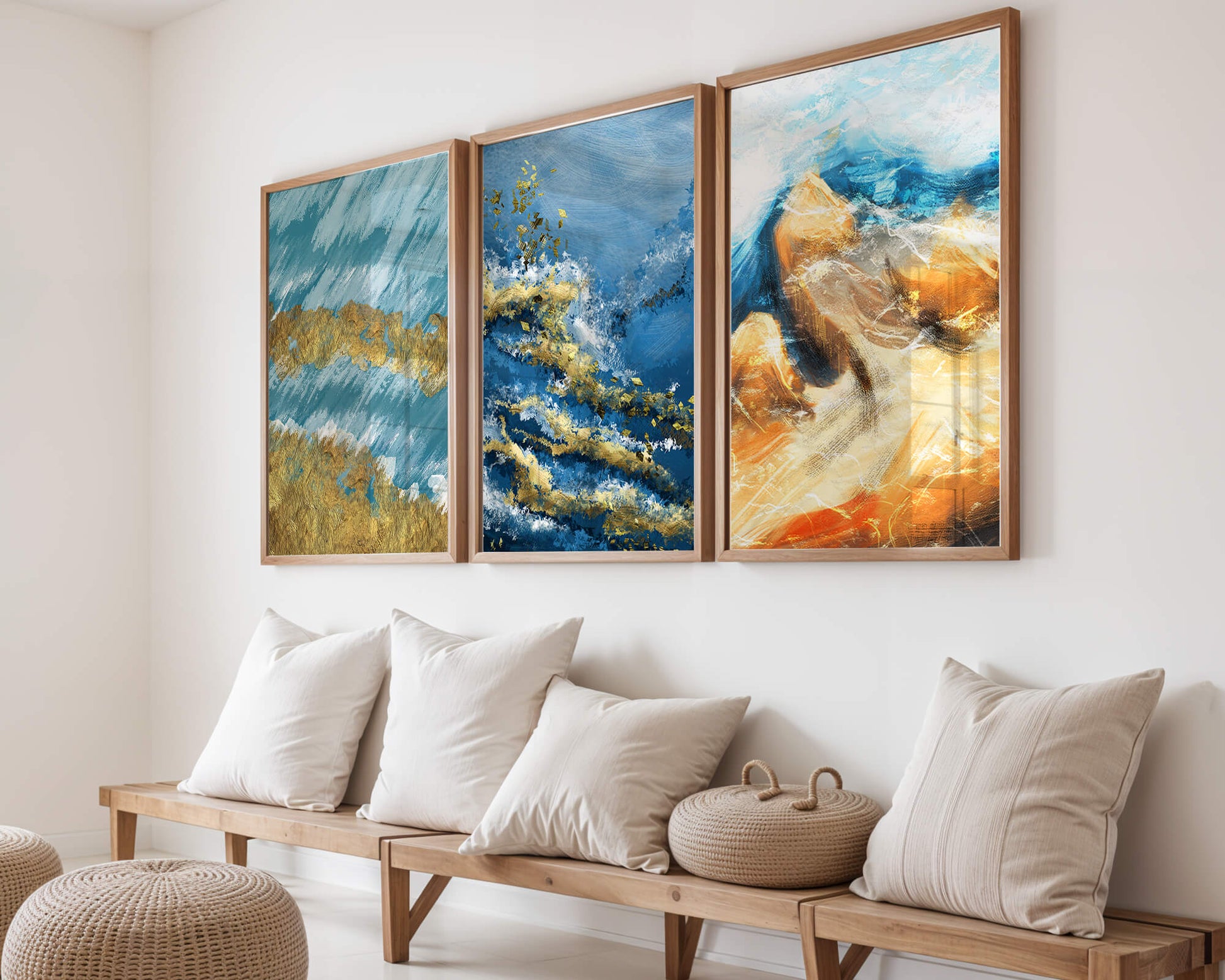 Ensemble de tableaux abstraits avec textures dorées au style moderne