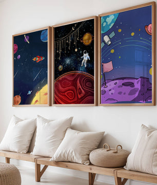 Ensemble d'Œuvres Modernes d'Espace avec Détails Dorés
